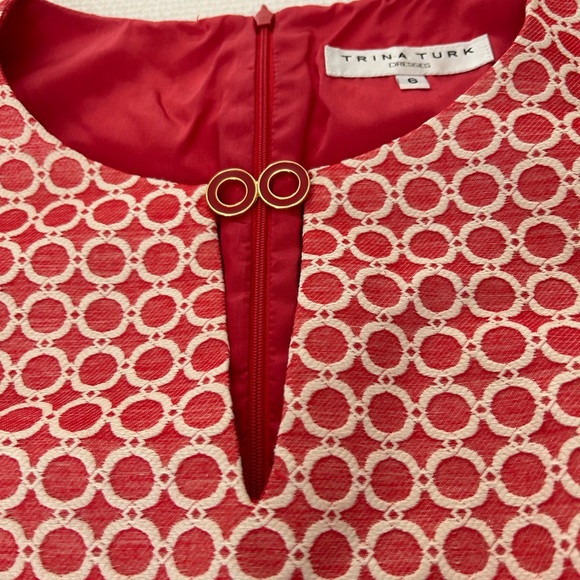 RICH CORAL TRINA TURK SHEATH STYLE DRESS - Picture 3 of 8